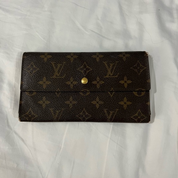 Louis Vuitton Monogram Long Wallet - Picture 1 of 6
